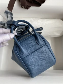 Alternative view of HERMES Shoulder Bags TC Leather (Blue) 19CM H50202608090349