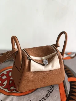 HERMES Shoulder Bags TC Leather (Brown) 19CM H50202608090352