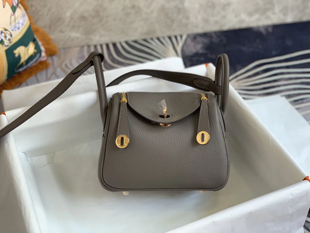 HERMES Shoulder Bags TC Leather (Gray-Gold) 19CM H50202608090383