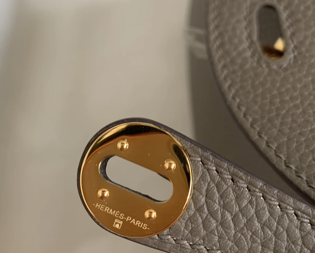 HERMES Shoulder Bags TC Leather (Gray-Gold) 19CM H50202608090383 - Image 9