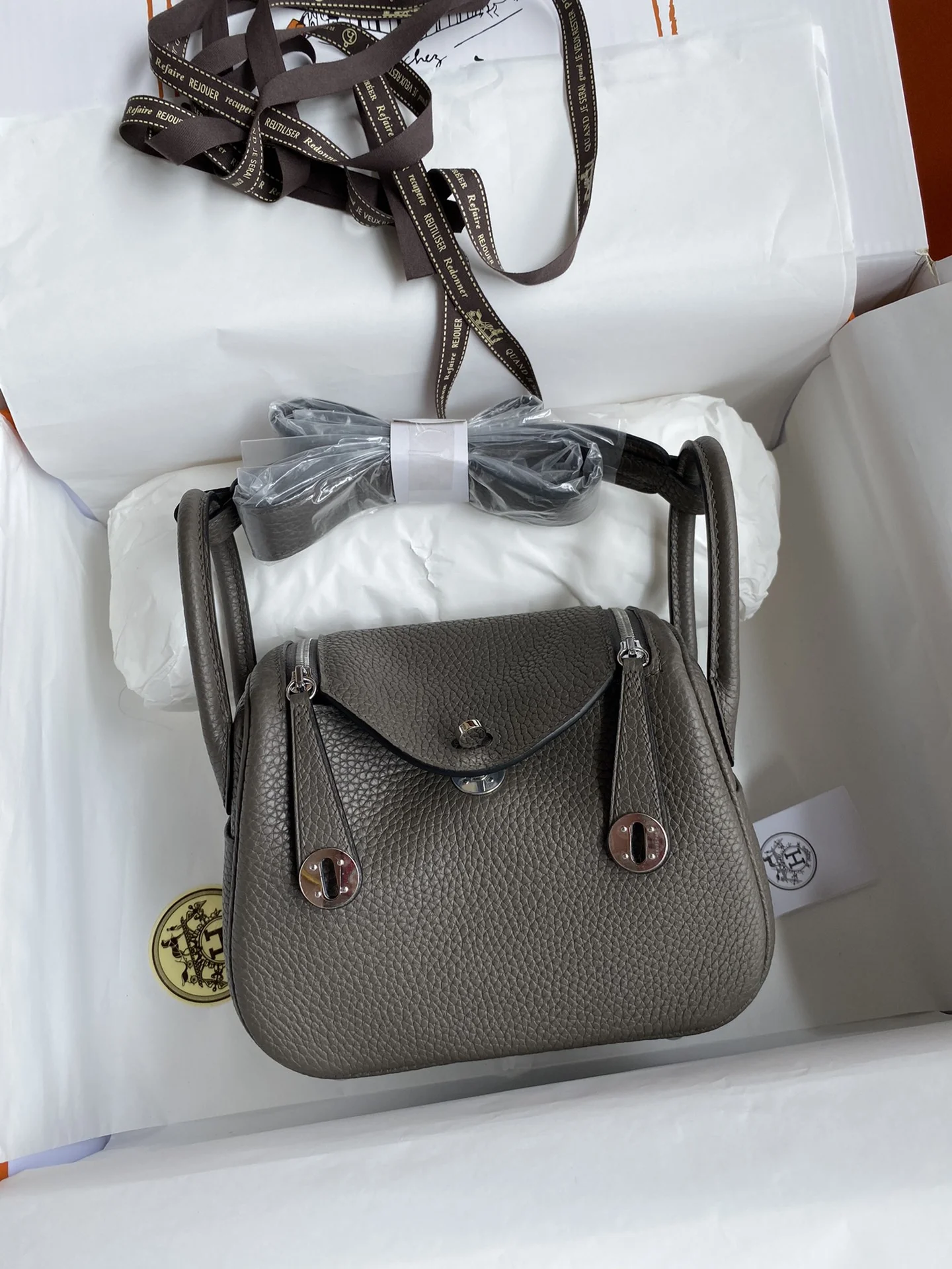 HERMES Shoulder Bags TC Leather (Gray-Silver) 19CM H50202608090415