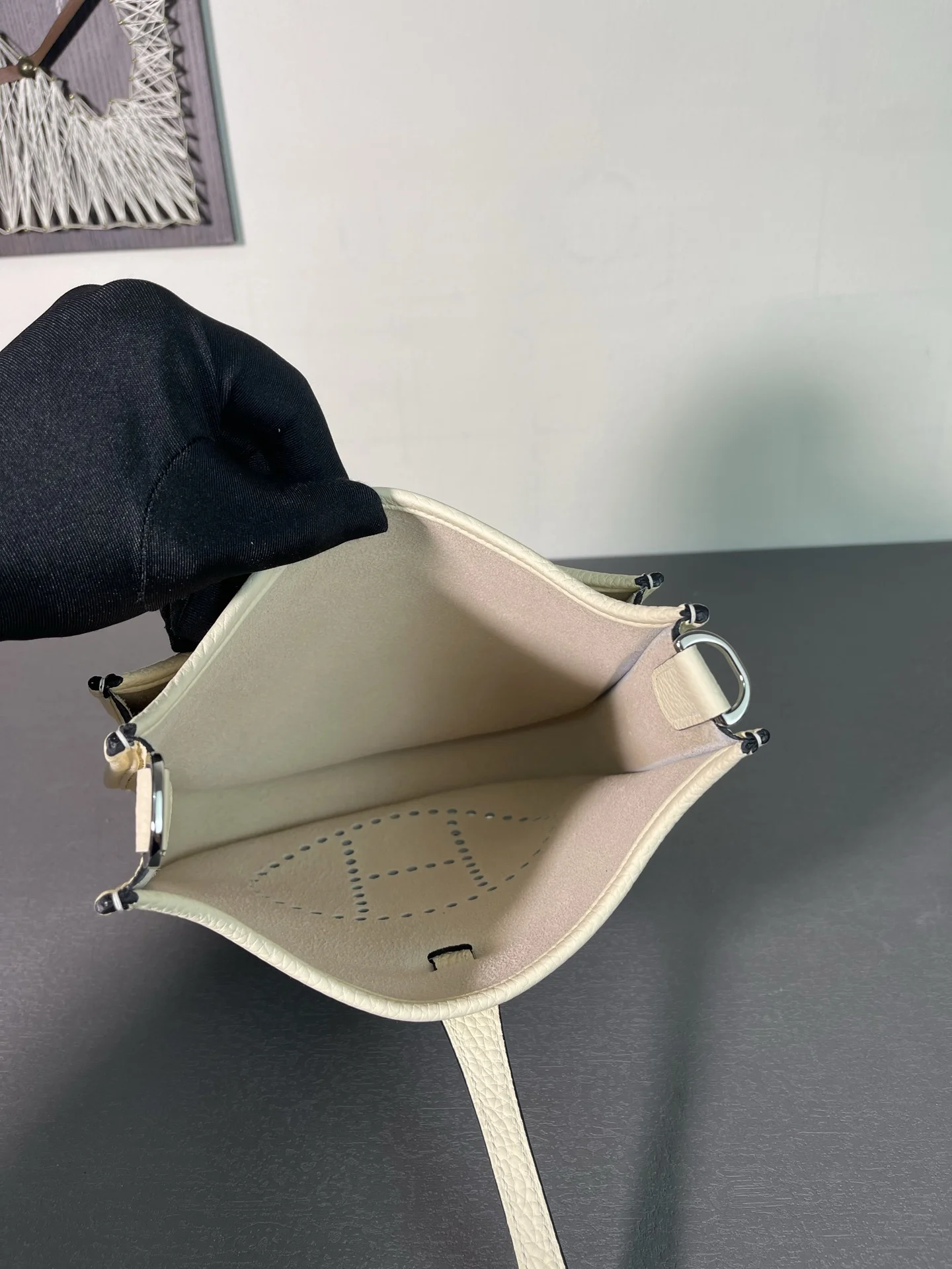 HERMES Shoulder Bags TC Leather (White) 23CM H50202608091319 - Image 5