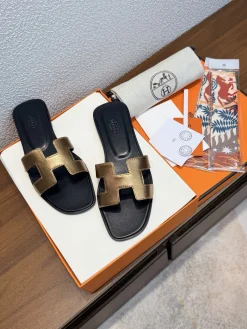 Alternative view of HERMES Slides Calf Leather EU35-40 B00202608031773