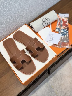 HERMES Slides Calf Leather EU35-40 B00202608031815