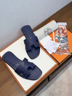 Alternative view of HERMES Slides Calfskin Leather EU35-40 B00202608031794