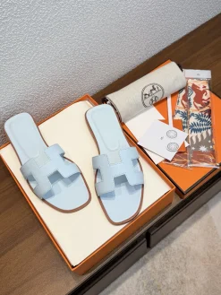 Alternative view of HERMES Slides Calfskin Leather EU35-40 B00202608031797