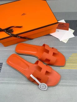 Alternative view of HERMES Slides Leather EU35-40 B00202608031789