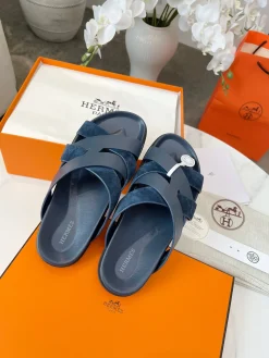 HERMES Slides Leather EU35-45 B20202608031768