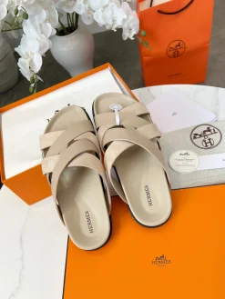 HERMES Slides Leather EU35-45 B20202608031769