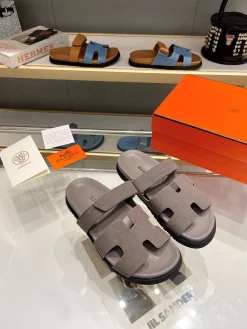 Alternative view of HERMES Slides Microfiber EU35-45 A60202608030936