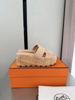 HERMES Slides Suede EU35-41 B70202608032739
