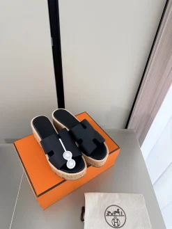 Alternative view of HERMES Slides Suede EU35-41 B70202608032740