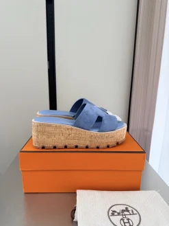 HERMES Slides Suede EU35-41 B70202608032743