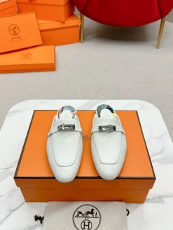 HERMES Slippers Calf Leather EU35-39 C10202608031866