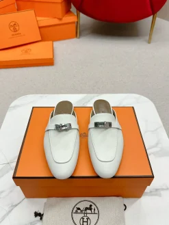 HERMES Slippers Calf Leather EU35-39 C10202608031869