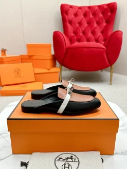 Alternative view of HERMES Slippers Calf Leather EU35-39 C10202608031870