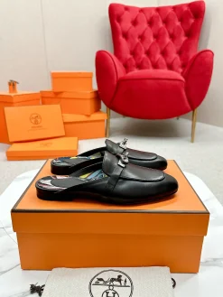 Alternative view of HERMES Slippers Calfskin Leather EU35-39 C10202608031865