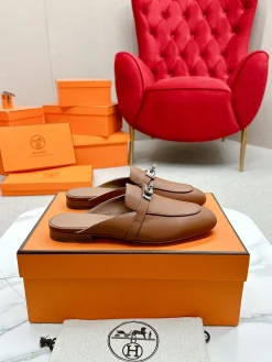 Alternative view of HERMES Slippers Calfskin Leather EU35-39 C10202608031871
