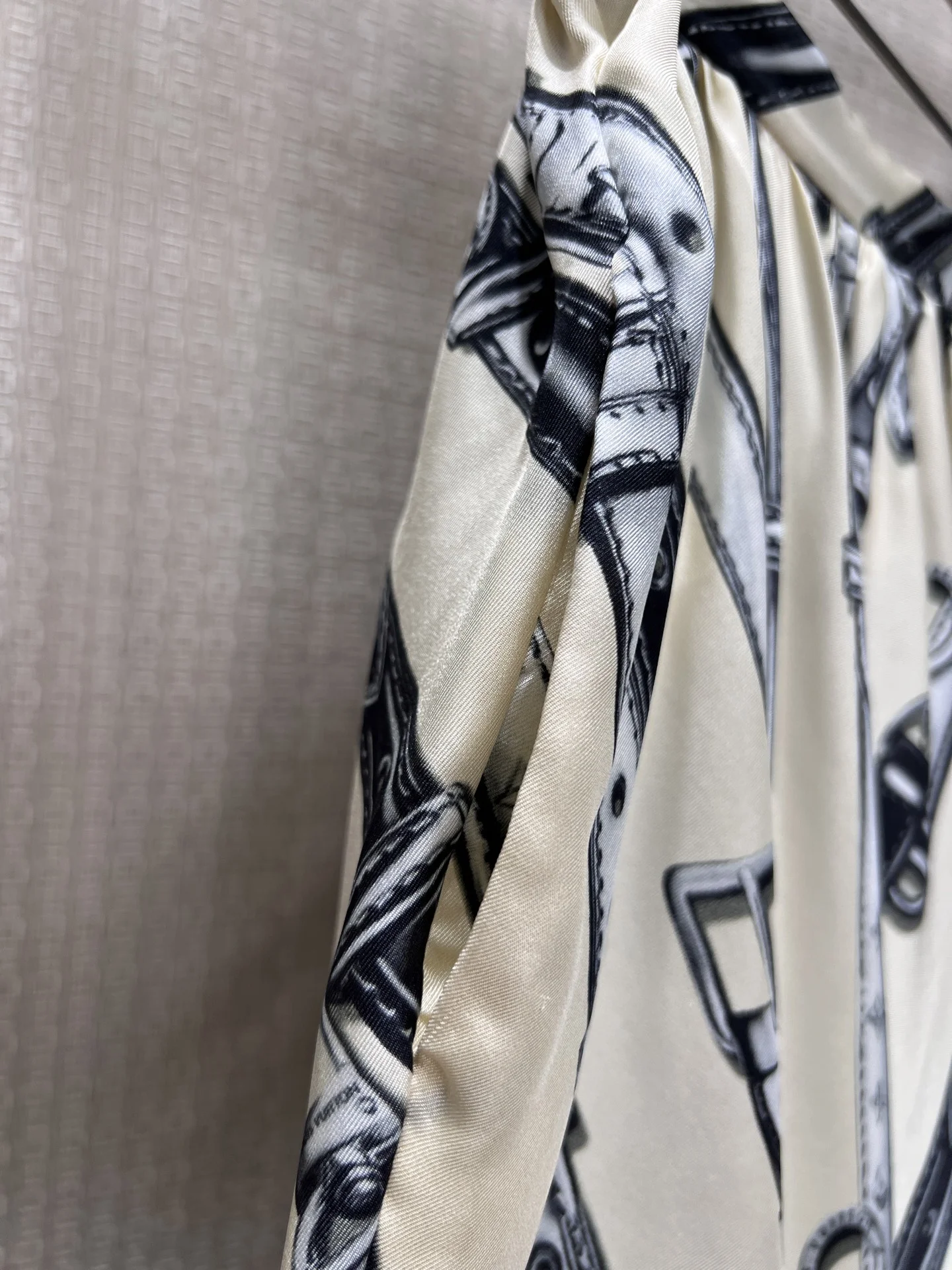 HERMES Suits Silk 36-40 D65202608042849 - Image 6