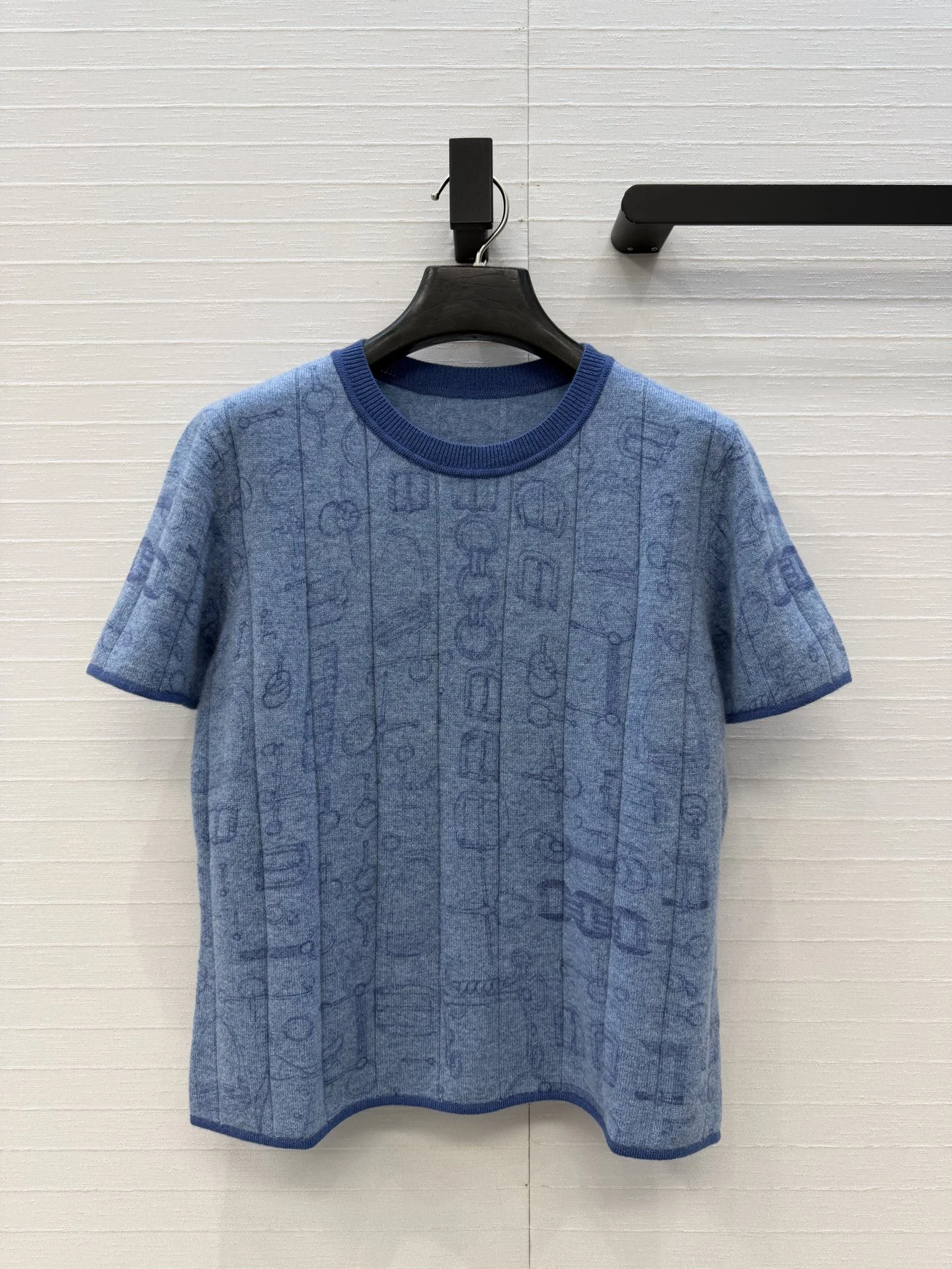 HERMES Sweaters Cashmere S-L C70202608040322