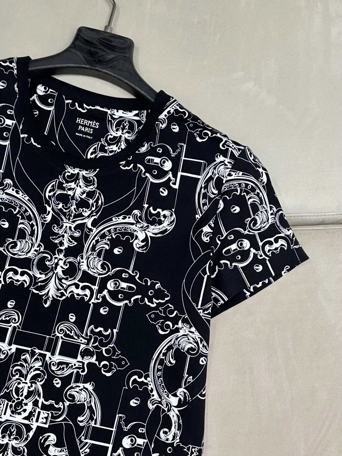 HERMES T-shirts Cotton S-L A75202608041123 - Image 4