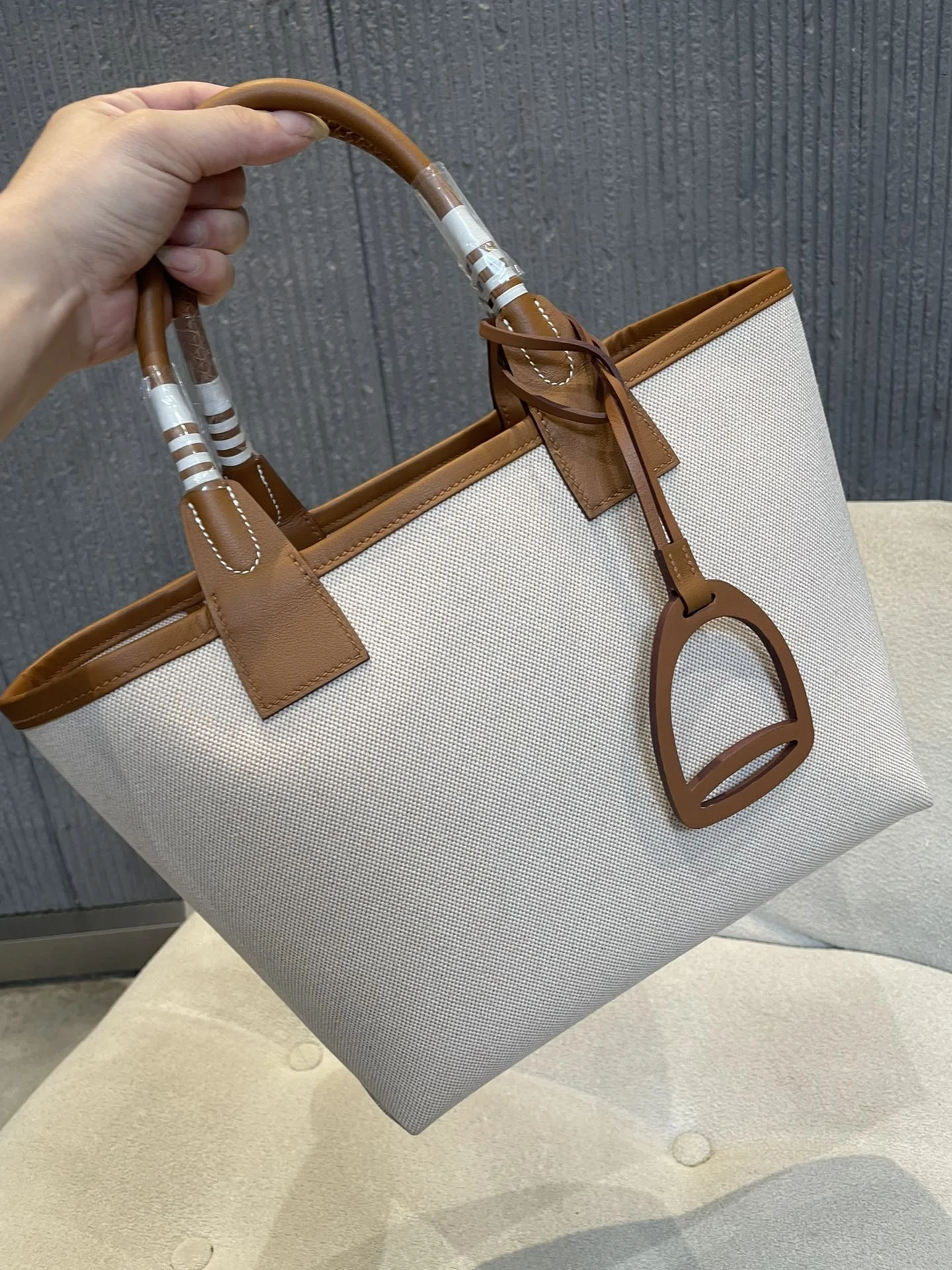 HERMES Top Handle Bags Canvas Calfskin (Beige-Brown) 25X23X15CM I50202608090673 - Image 8