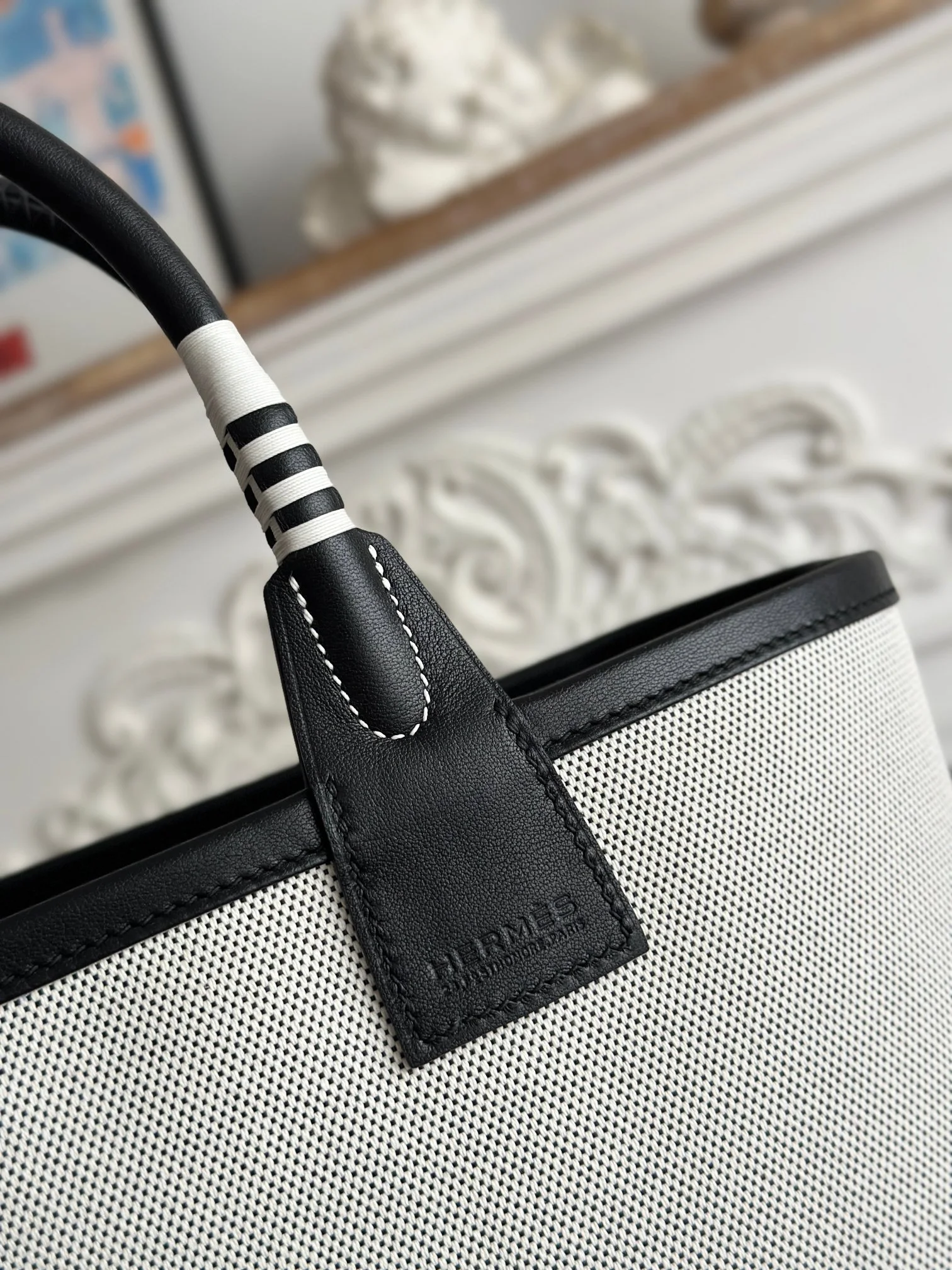 HERMES Top Handle Bags Canvas Calfskin (White-Black) 25X23X15CM I50202608090660 - Image 4