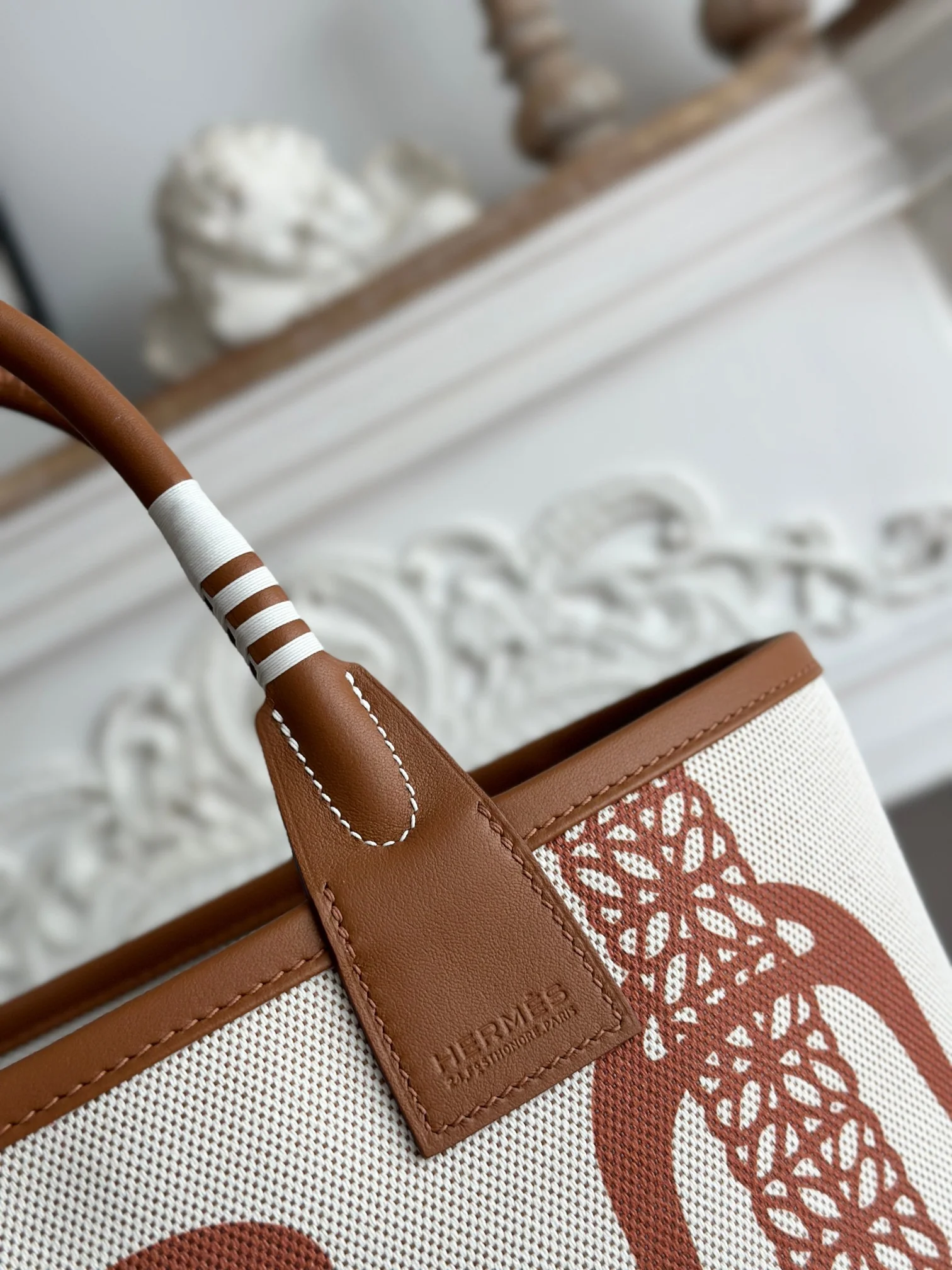 HERMES Top Handle Bags Canvas Calfskin (White-Brown) 25X23X15CM I50202608090666 - Image 4