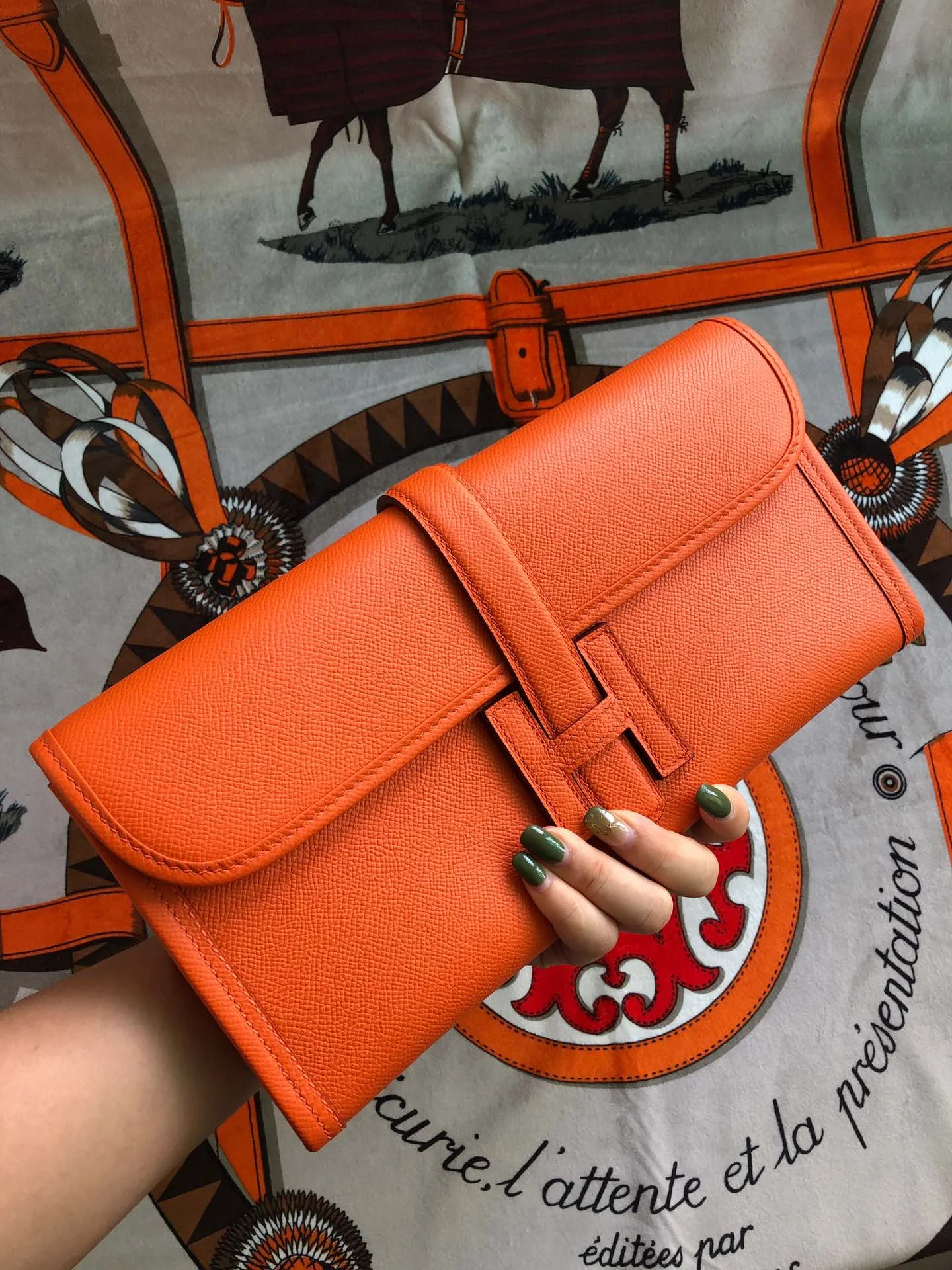 HERMES Wallet Bags Epsom Leather (Orange) 29X0X0CM H00202608091131 - Image 8