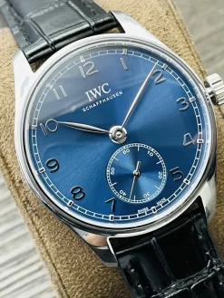 Alternative view of IWC Portugieser Automatic (Blue Dial) 40mm GR A450202608050133