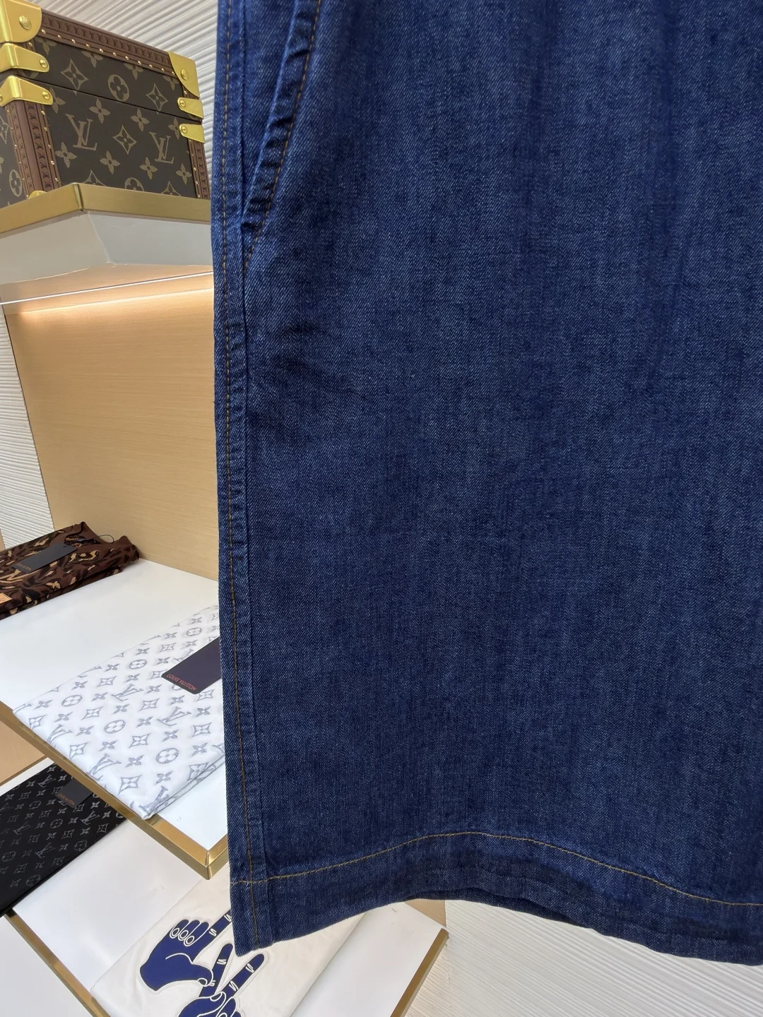 LOEWE Shorts Cotton Denim 46-52 A95202608060199 - Image 6