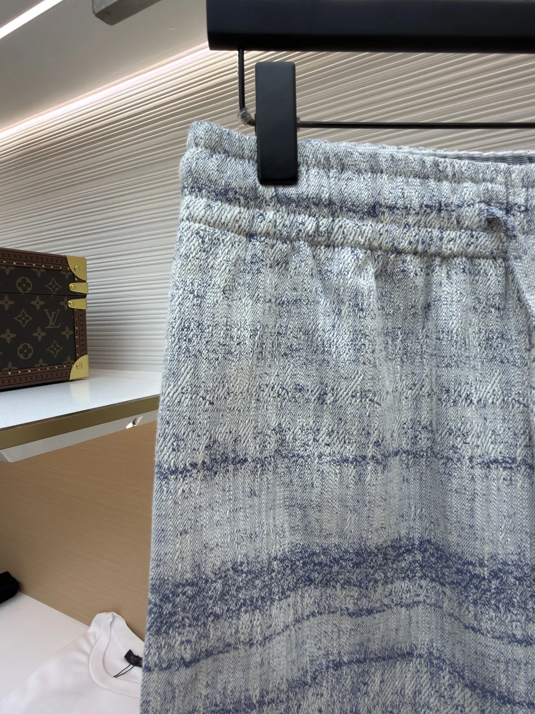 LOEWE Shorts Cotton Denim S-XL B20202608060430 - Image 4