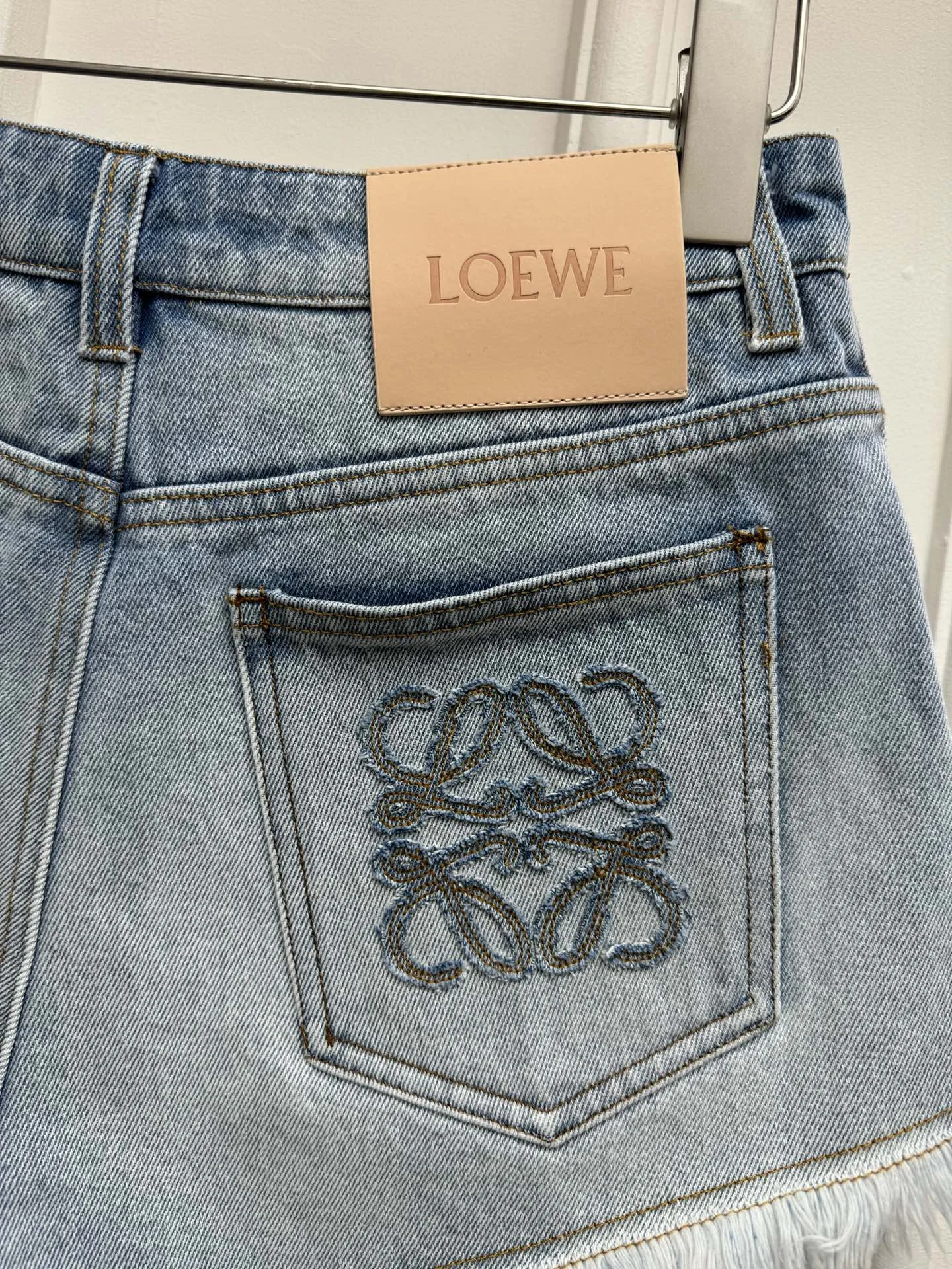 LOEWE Shorts Denim S M L B40202608040566 - Image 4
