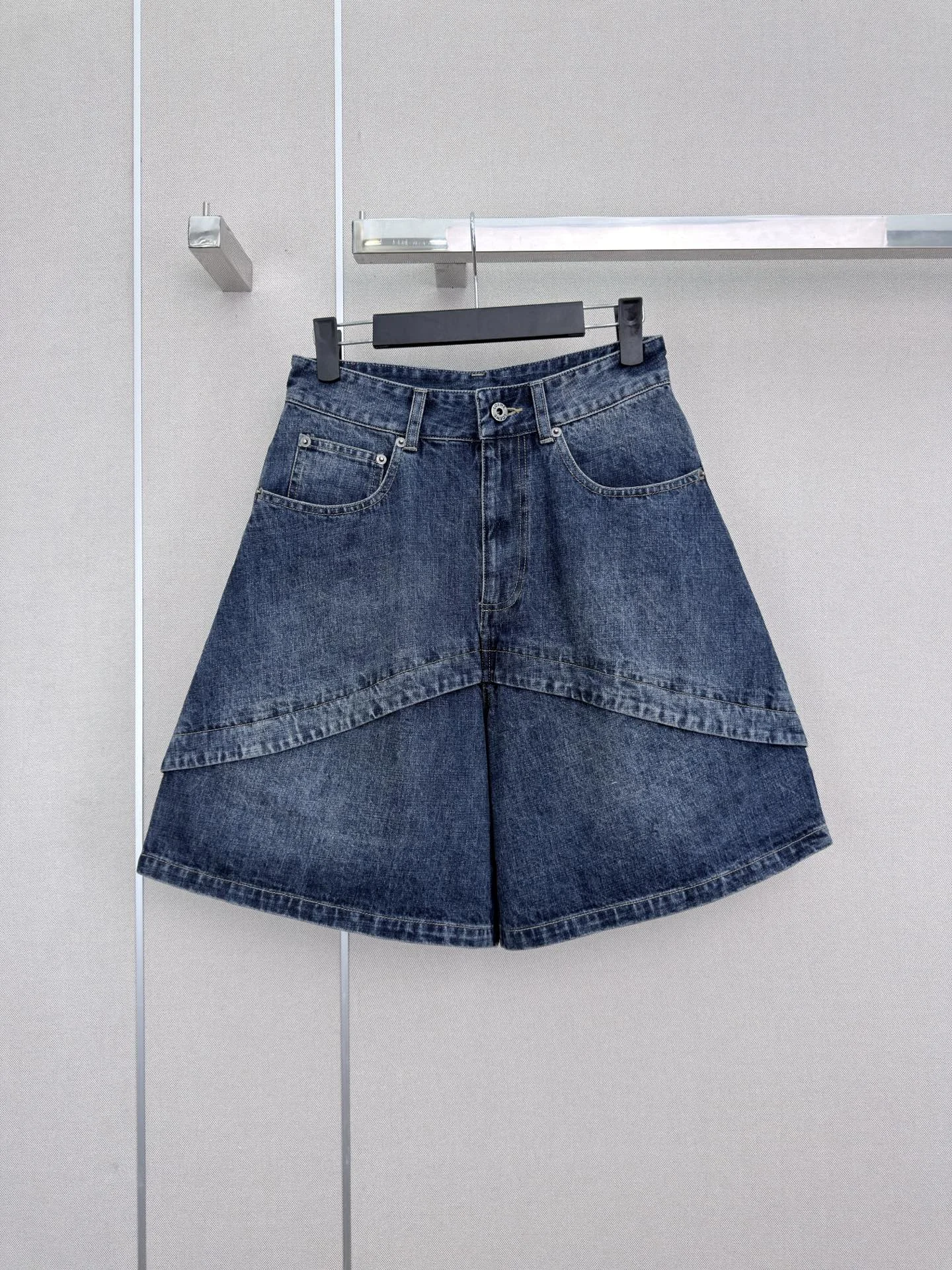 LOEWE Shorts S-L B45202608042767