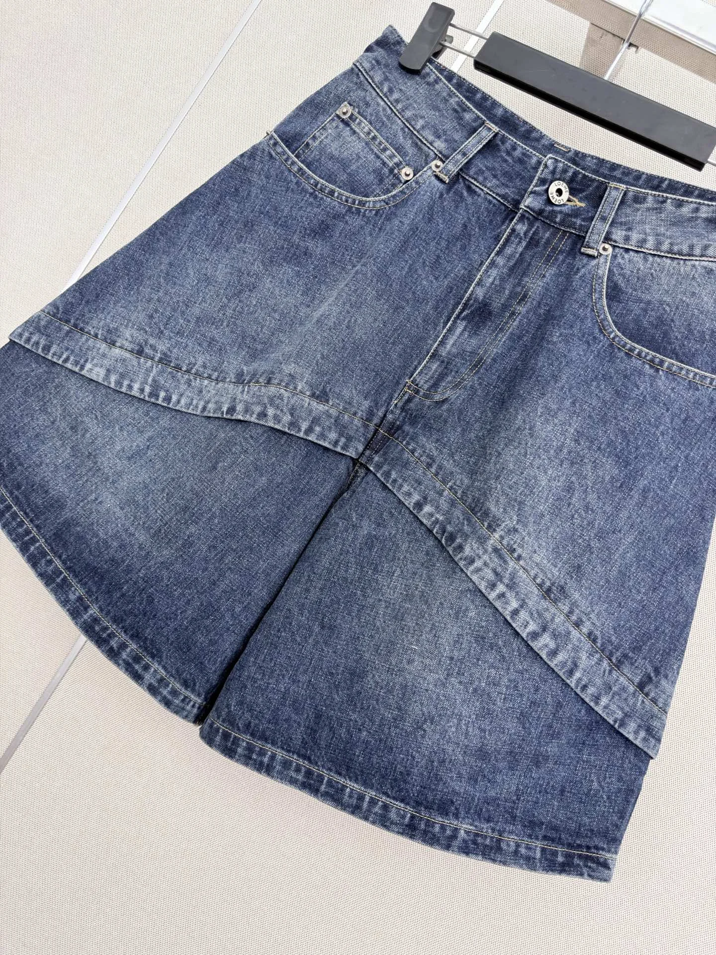 LOEWE Shorts S-L B45202608042767 - Image 4