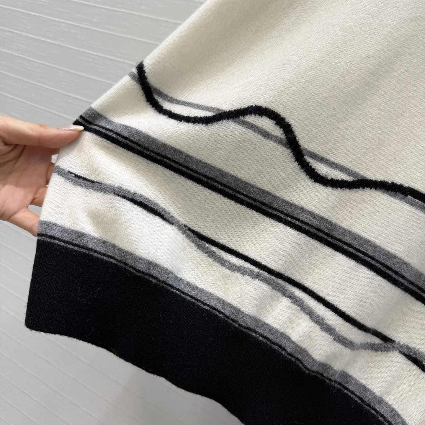 LOEWE Sweaters Cashmere 36 D00202608041669 - Image 6