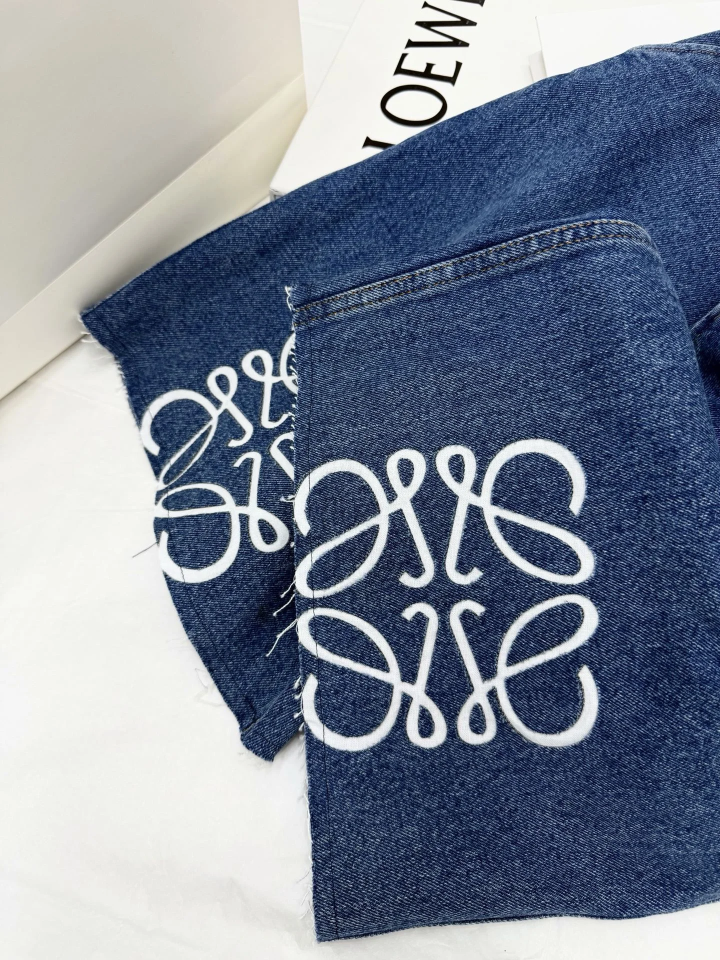 LOEWE Trousers Denim SML C20202608040492 - Image 5
