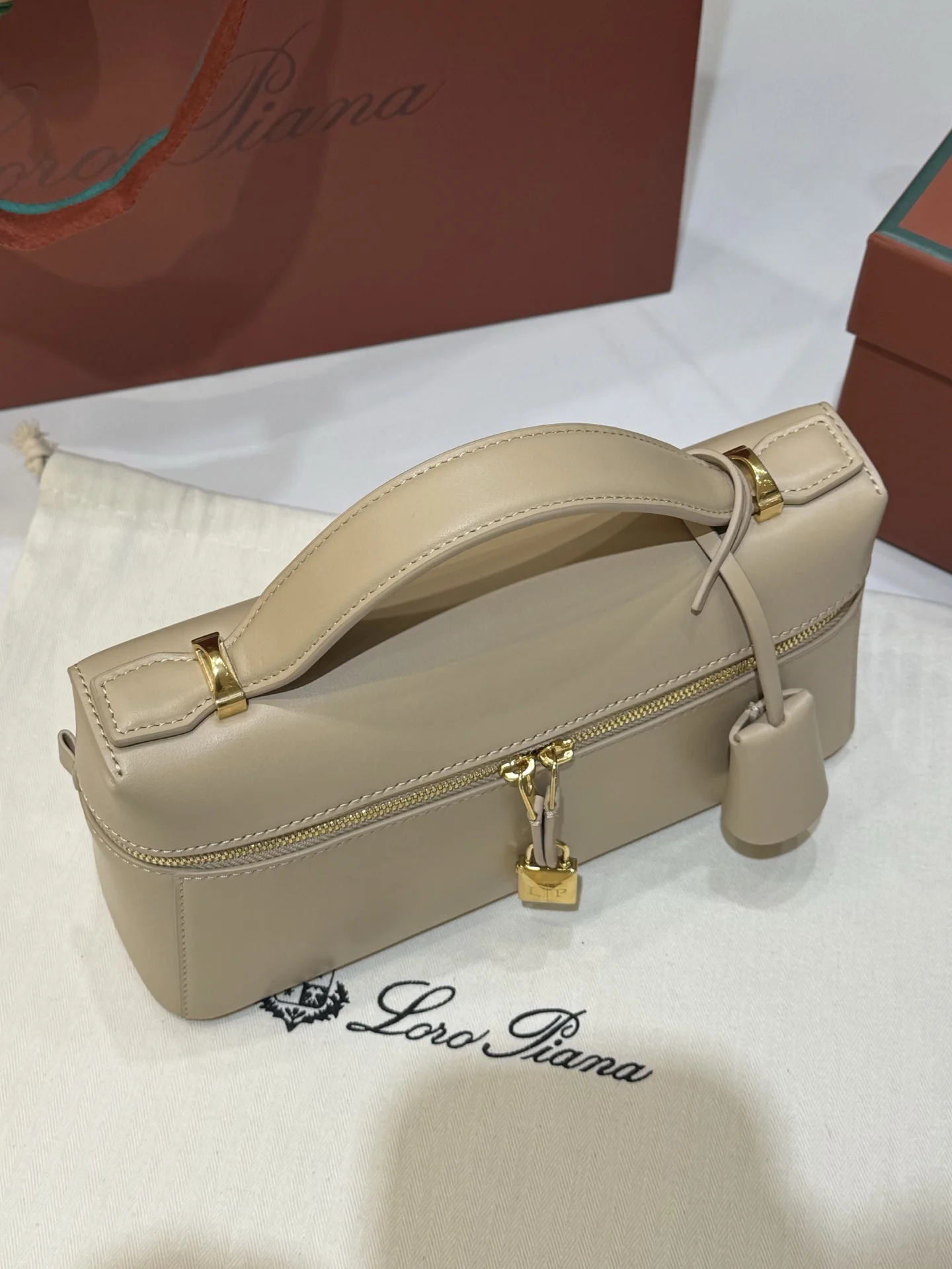 LORO PIANA Shoulder Bags Saddle Leather (Beige-Gold) 23X12XCM F50202608100456 - Image 3