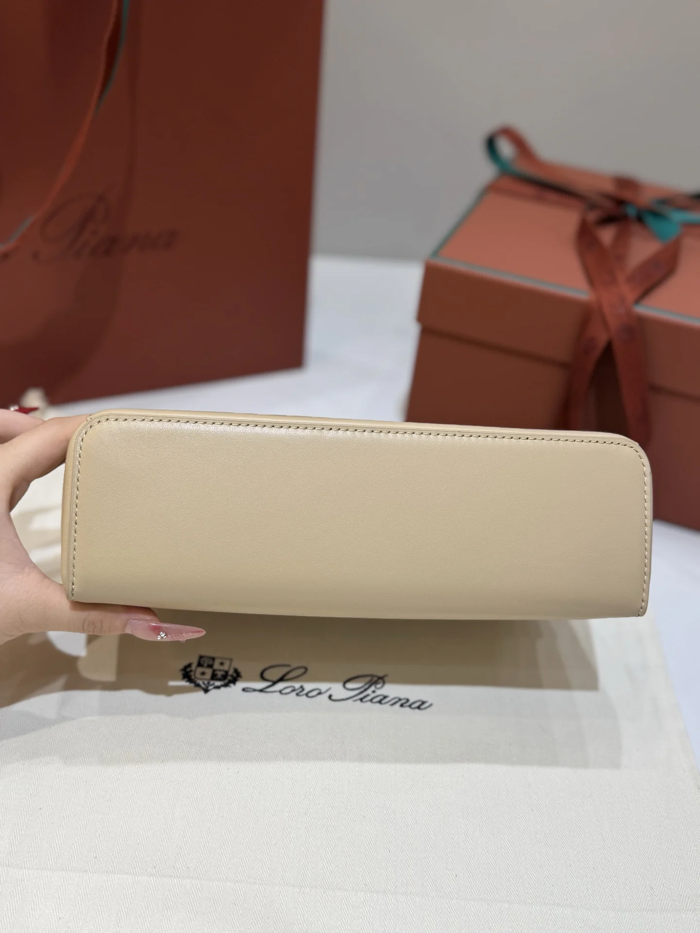 LORO PIANA Shoulder Bags Saddle Leather (Beige-Gold) 23X12XCM F50202608100456 - Image 6