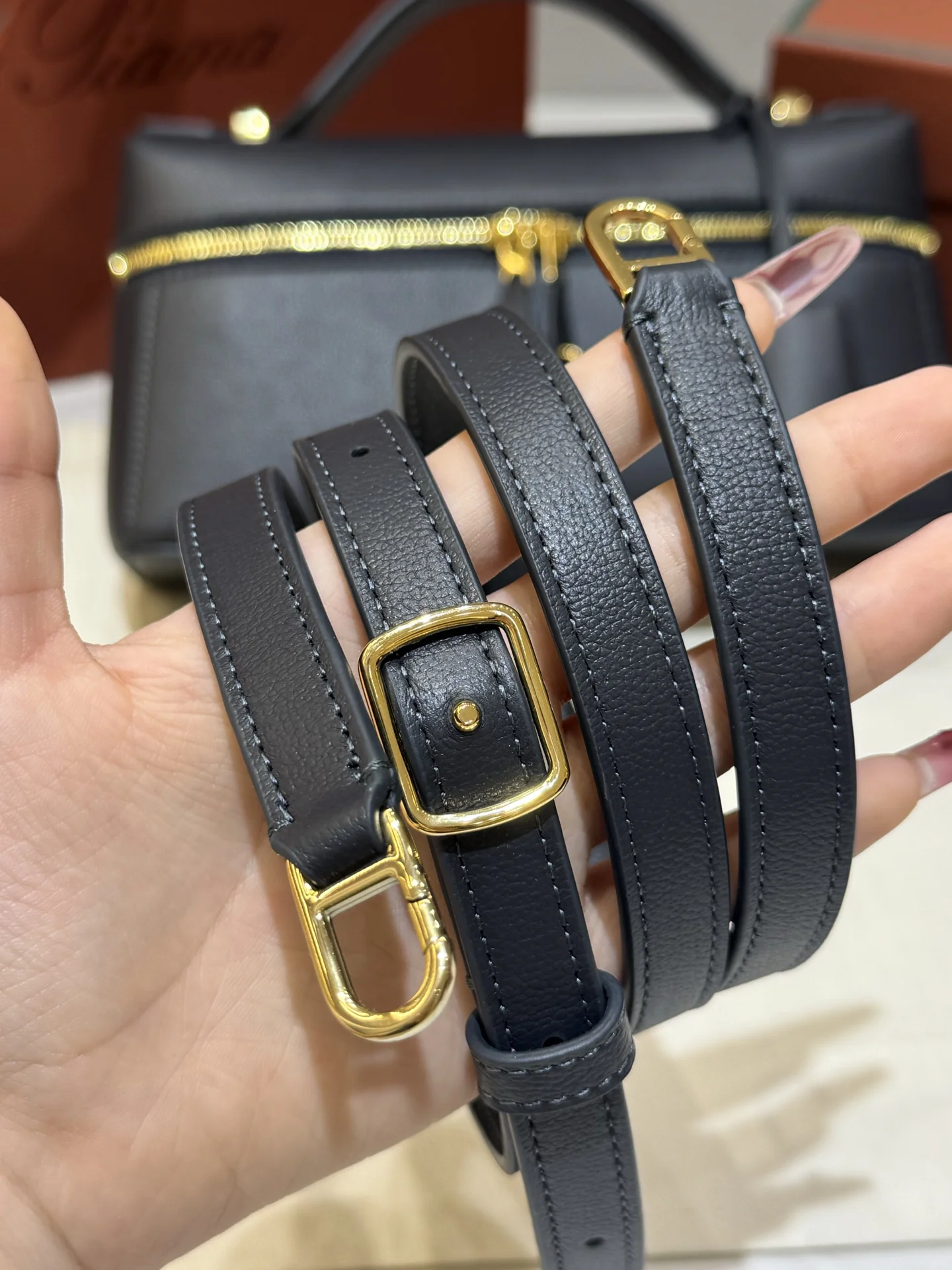 LORO PIANA Shoulder Bags Saddle Leather (Black-Gold) 23X12XCM F50202608100459 - Image 9