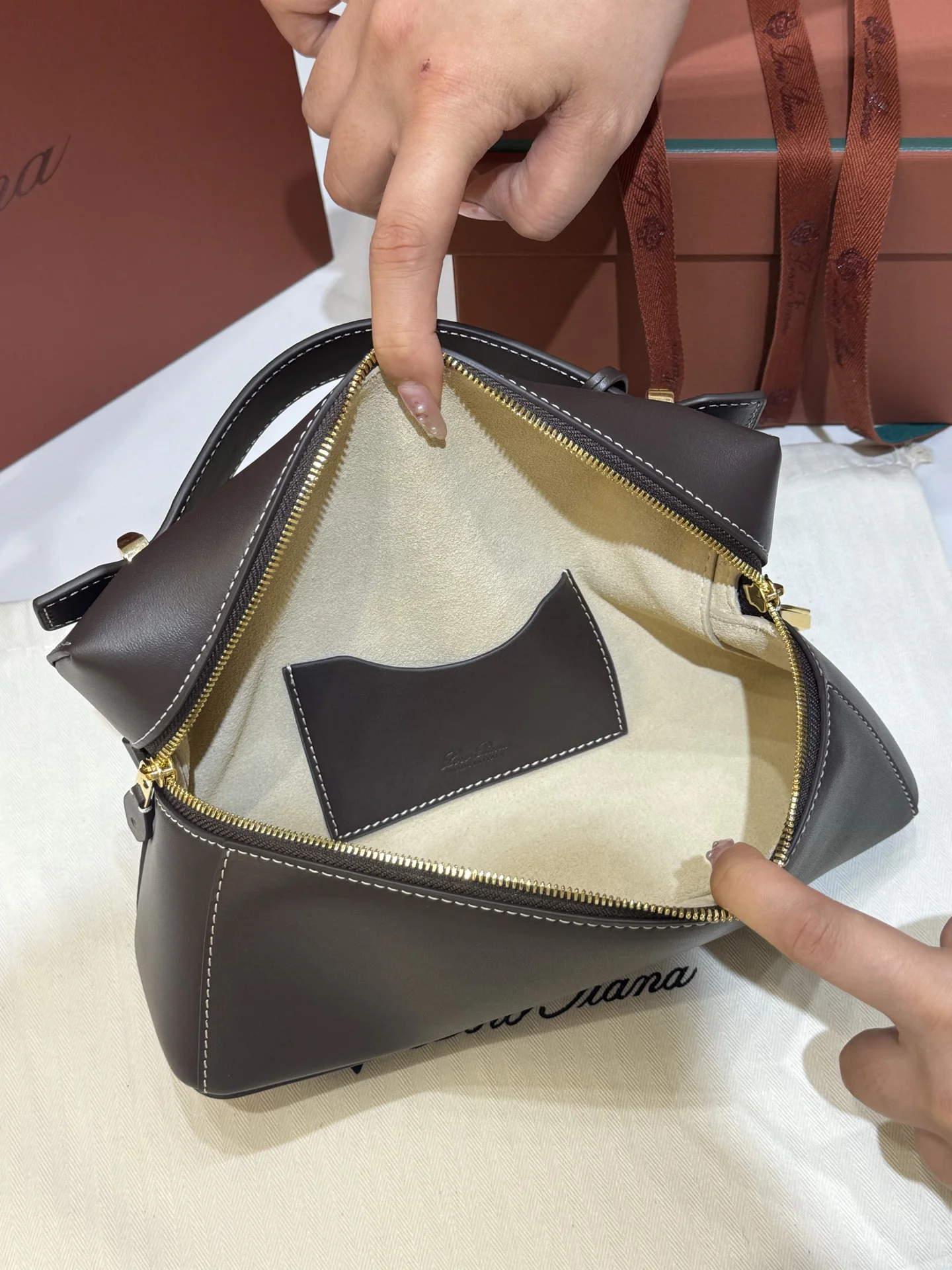 LORO PIANA Shoulder Bags Saddle Leather (Brown-Gold) 23X12XCM F50202608100458 - Image 7