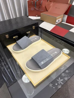 Alternative view of LORO PIANA Slides Leather Pigskin EU38-44 A60202608032041