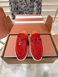 LORO PIANA Slippers Lamb Leather EU35-39 B80202608030652