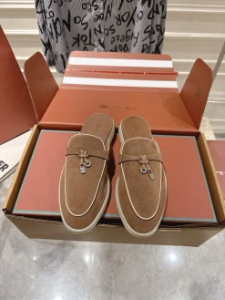 LORO PIANA Slippers Lamb Leather EU35-39 B80202608030658