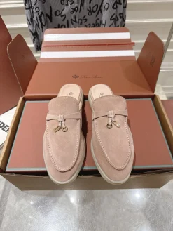 LORO PIANA Slippers Lamb Leather EU35-39 B80202608030661