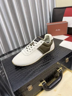 LORO PIANA Sneakers B10202608032048