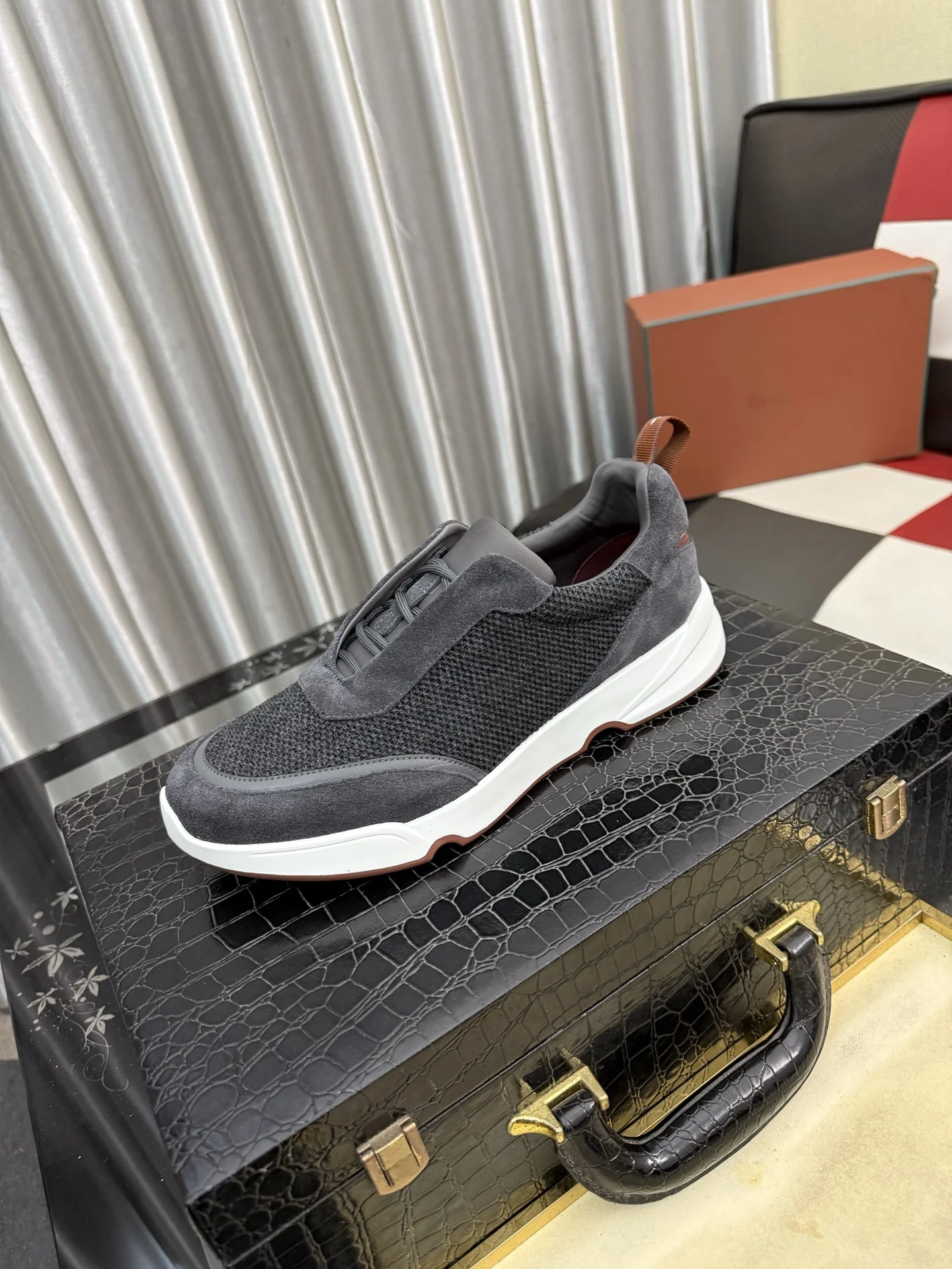 LORO PIANA Sneakers Calf Leather EU38-44 B70202608030142
