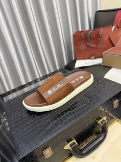 LORO PIANA Sneakers Leather EU38-44 A60202608032040