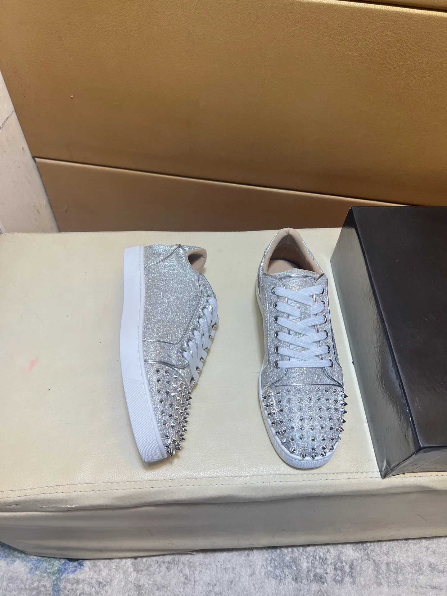 LOUBOUTIN Formal Shoes B20202608030449 - Image 4