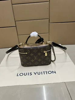 Alternative view of LV Bags Leather (Brown-Black) E00202608072764